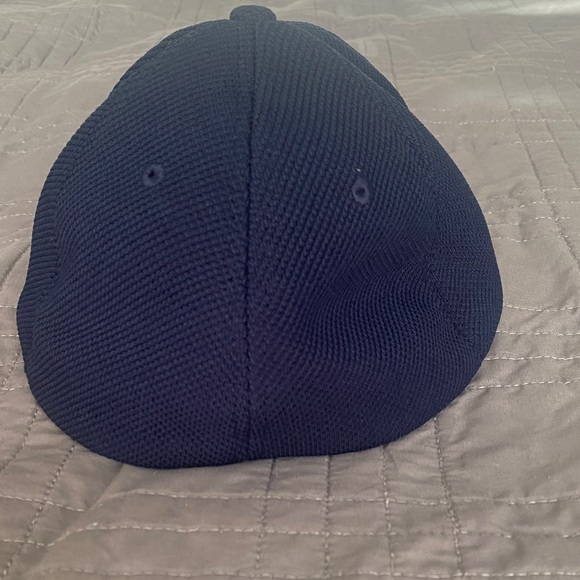 Ariat Navy Blue Cap with Logo Fitted - Picture 3 of 8